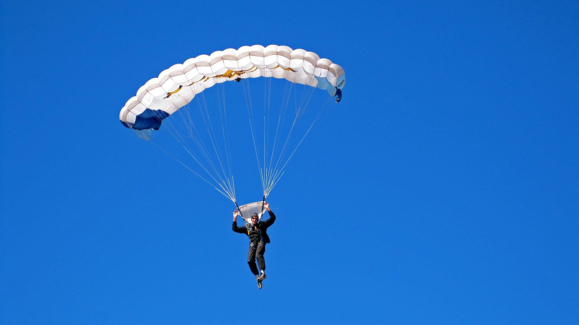 孙兴慜爆发之夜!年度焦点对决,他一人carry全场高光秀