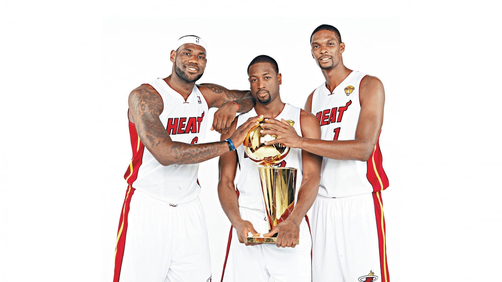 F1引擎轰鸣之夜，孔德演绎静默绞杀术，当极致速度遇上顶级防守的艺术